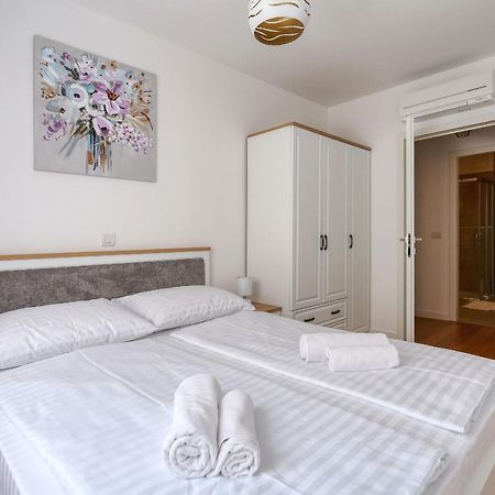 Apartments Luna With Free Parking Zadar Dış mekan fotoğraf