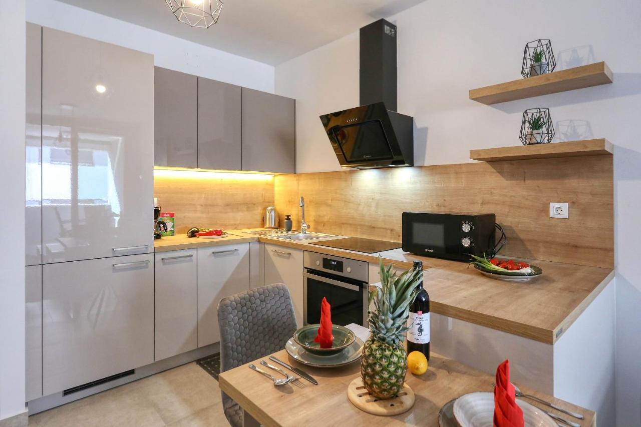 Apartments Luna With Free Parking Zadar Dış mekan fotoğraf