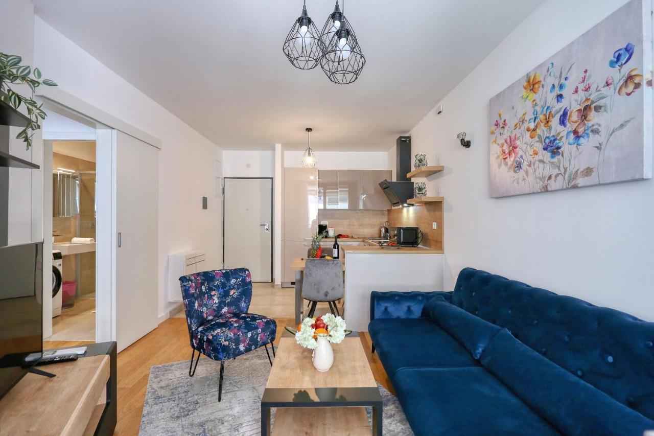 Apartments Luna With Free Parking Zadar Dış mekan fotoğraf