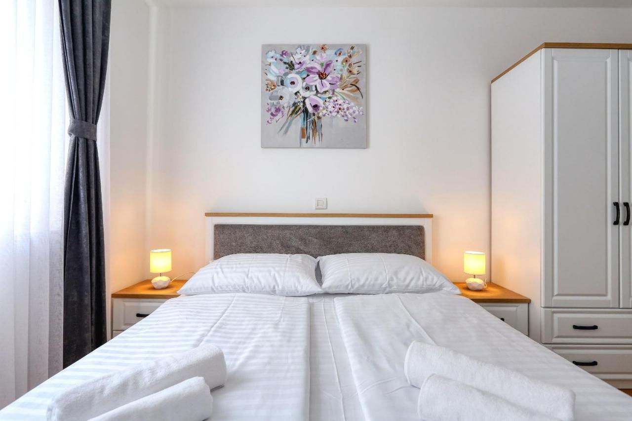 Apartments Luna With Free Parking Zadar Dış mekan fotoğraf