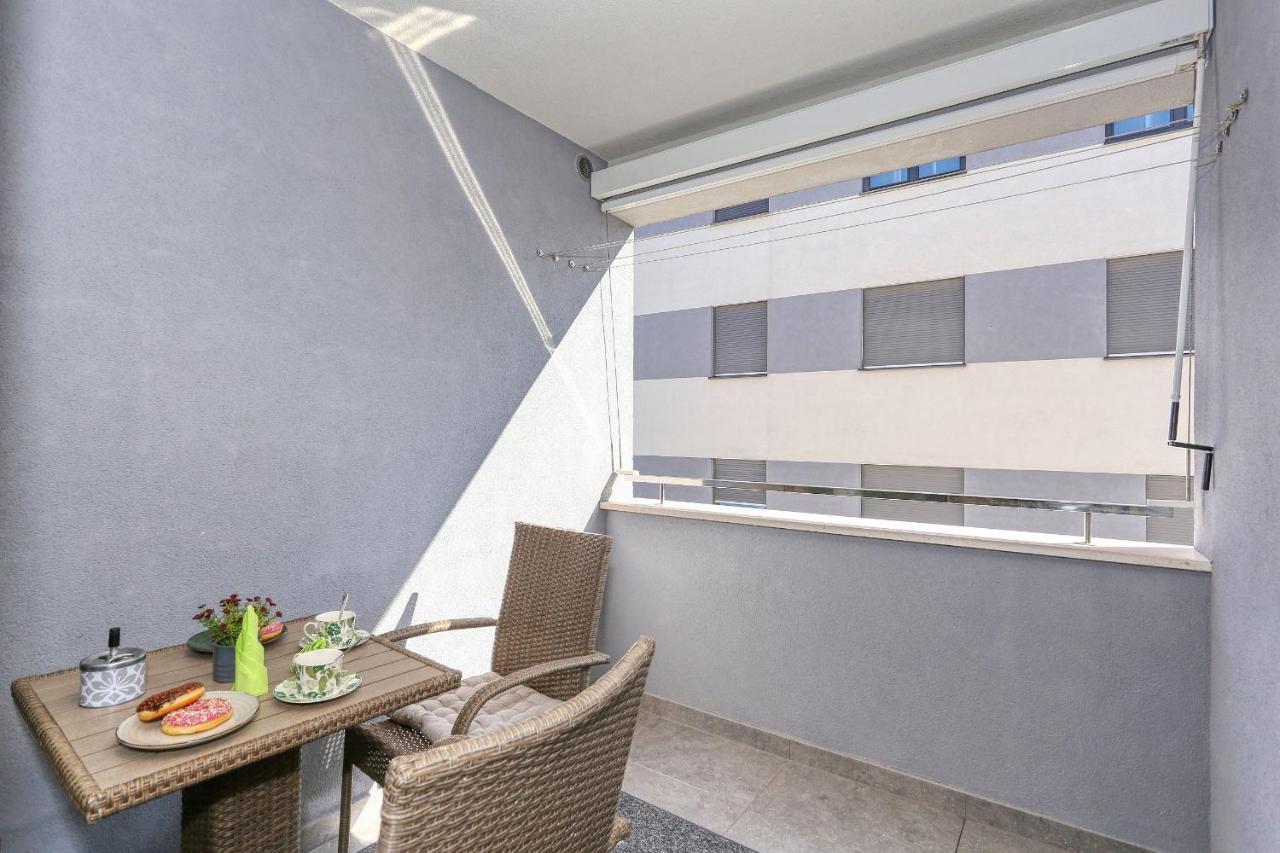 Apartments Luna With Free Parking Zadar Dış mekan fotoğraf