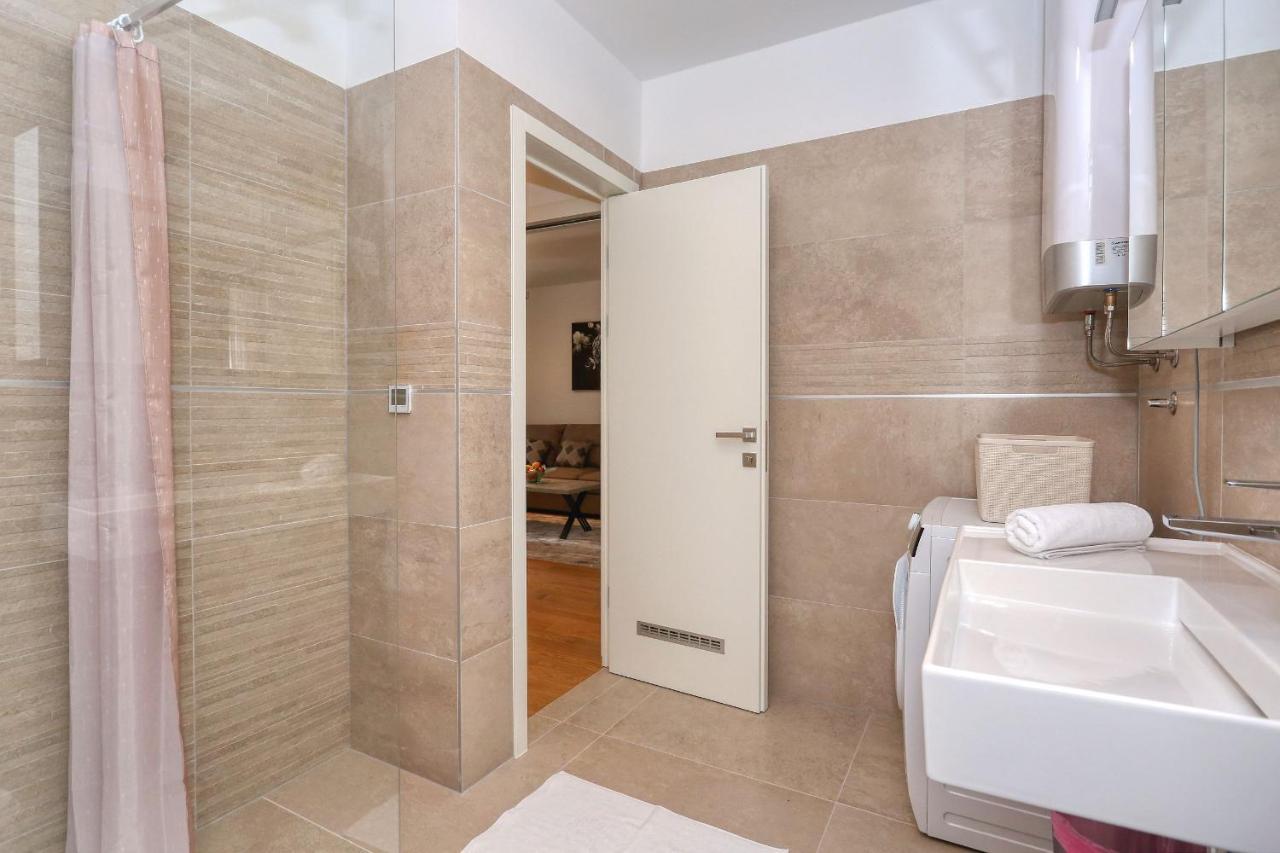 Apartments Luna With Free Parking Zadar Dış mekan fotoğraf